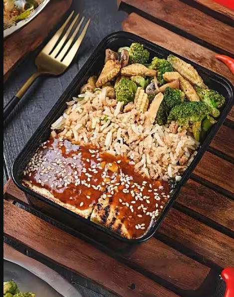 Spicy Schezwan Paneer Meal Bowl